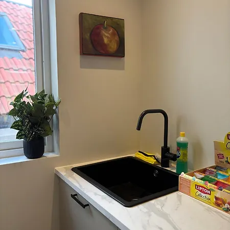 Beautiful 4 Bedroom In Sentrum Daire