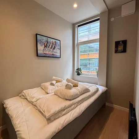 Daire Beautiful 4 Bedroom In Sentrum Bergen